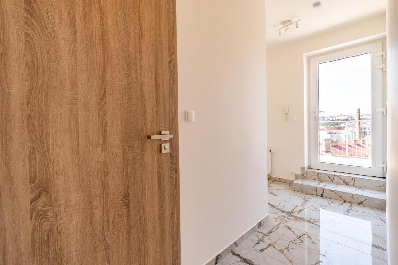 Penthouse # 81 With Panoramic City View In Elite Rezidence With Free Parking Praga Exterior foto